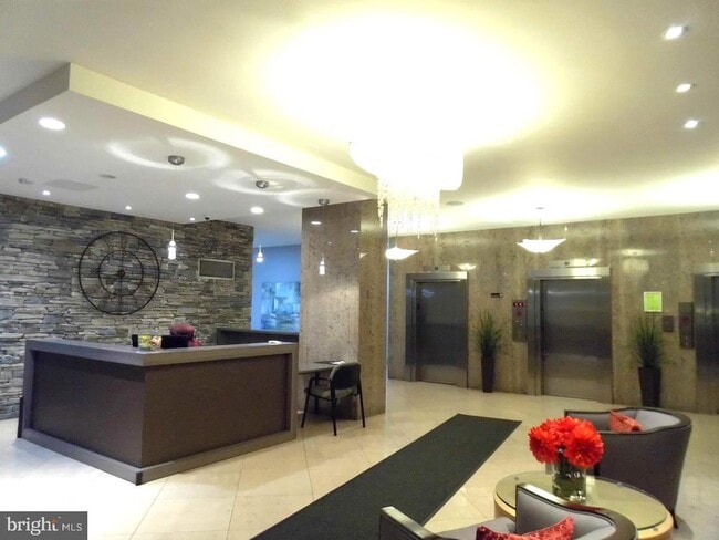 Photo - 1011 Arlington Blvd Unit 627