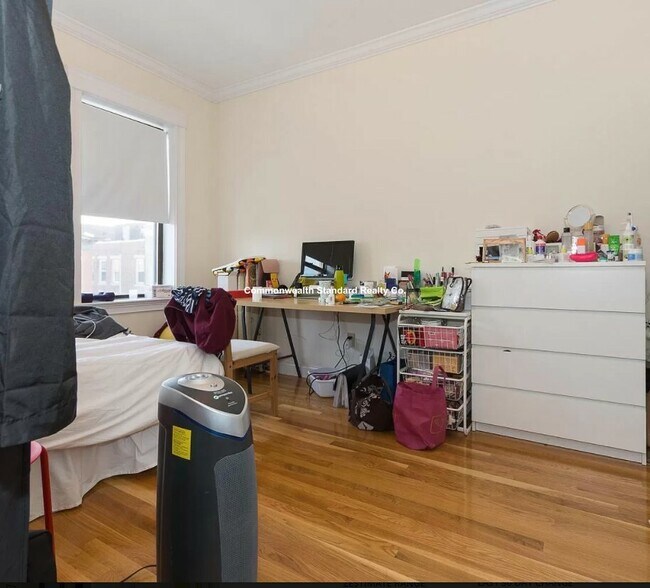 Photo - 76 Quint Ave Unit 10