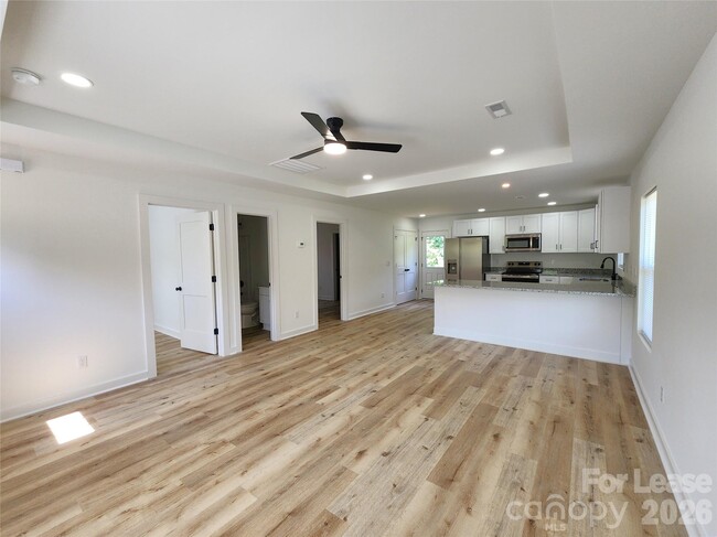 Photo - 1300 Rainbow Dr