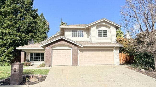 Building Photo - Stunning 4BD/3BA, Two-Story Home With Swimming Pool in Bettencourt Ranch, Danville- Available NOW!