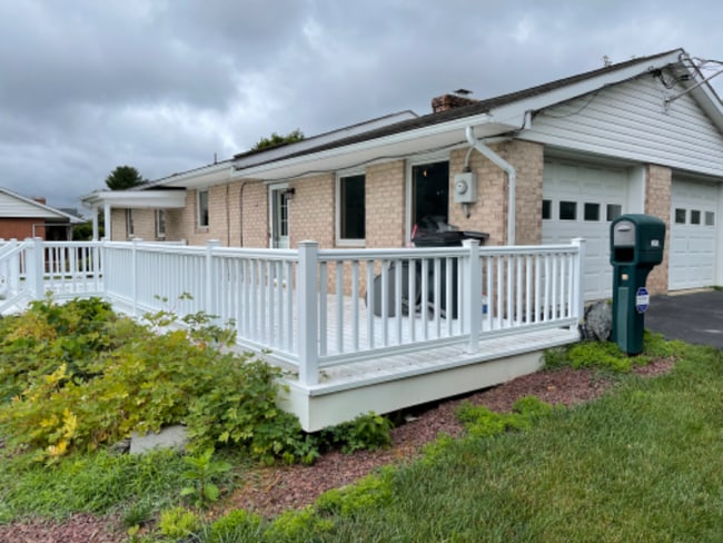 Photo - 17321 Amber Dr