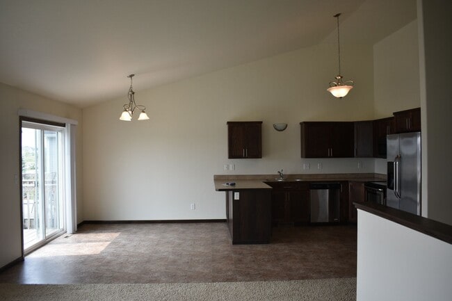 Photo - 3 Bed 3 Bath Twinhome Available!