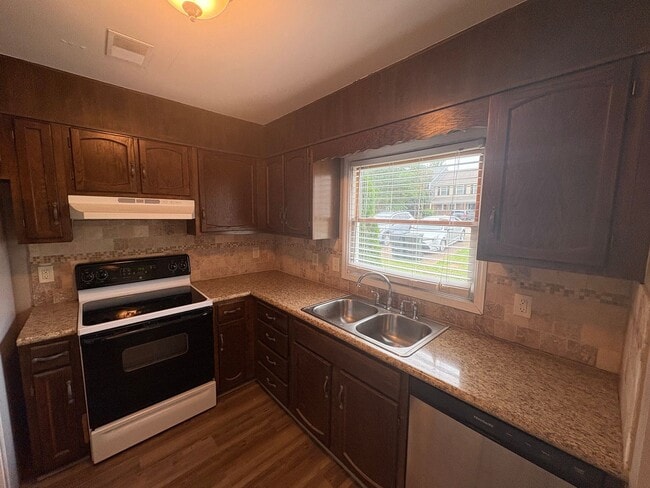 Photo - For Rent