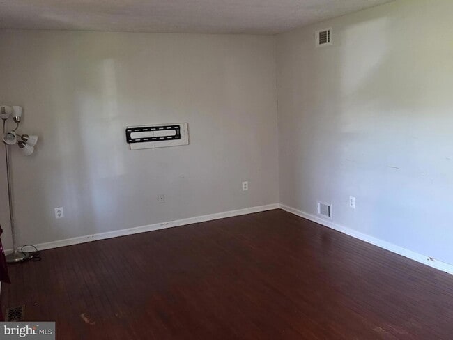 Photo - 131 Obriens Cir