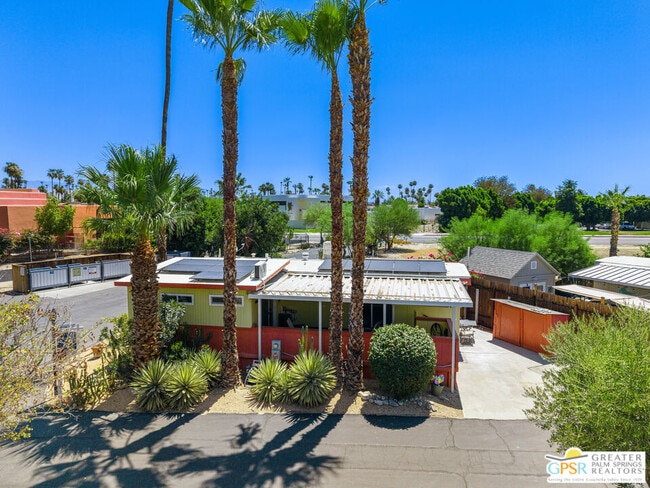 Building Photo - 306 Logenita St