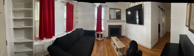 Photo - 30 Merrick Ave Unit Indas