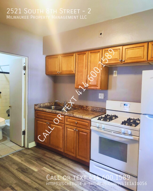 Building Photo - 2521 S 8th St Unit 2