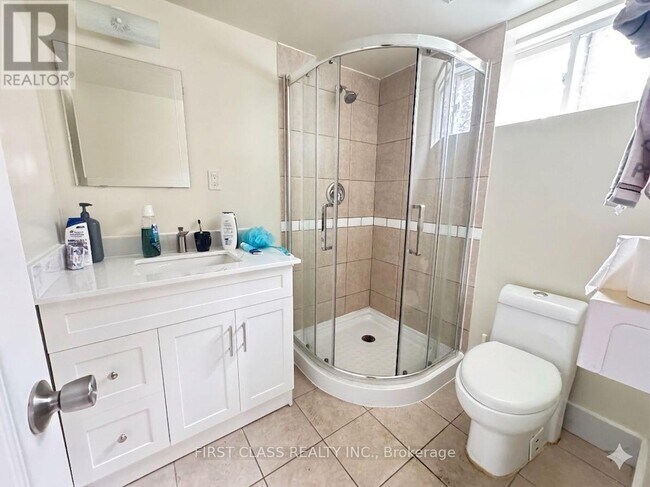 Photo - 50 Guild Hall Dr