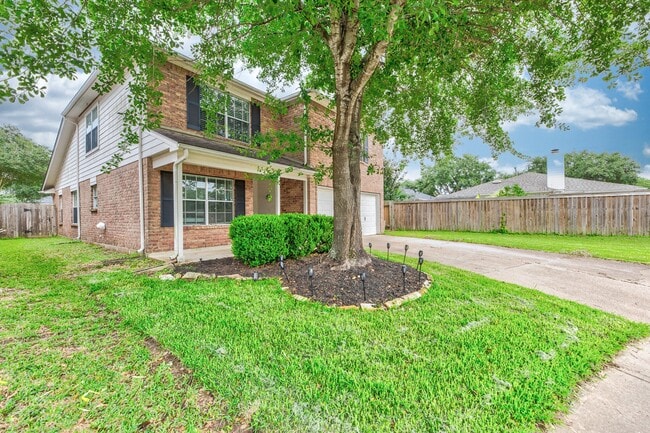 Photo - 6815 Lauderwick Ct