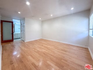 Photo - 330 S Barrington Ave