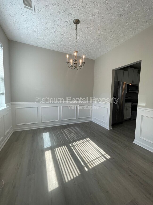 Photo - 2355 Bigwood Trail