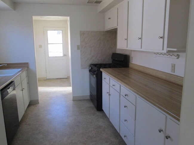 Photo - 101 Patterson Rd