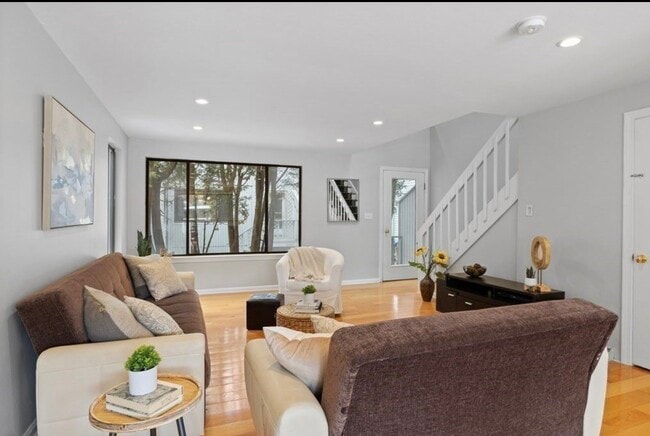 Photo - 113 Brigham St