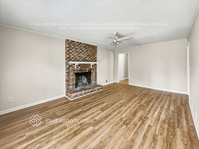 3626 Woodberry Dr NW