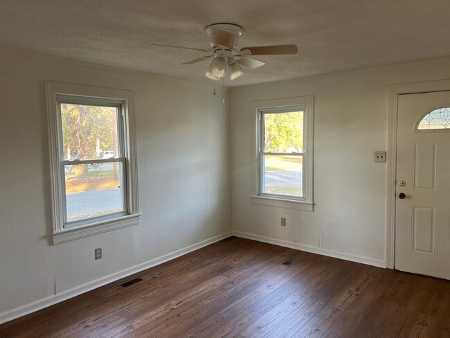 Photo - 901 Carolina St