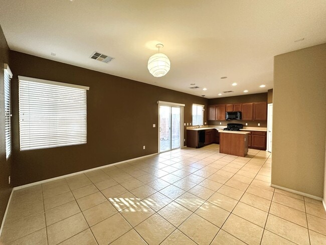 Photo - Charming 3 bed/2.5 bath single-family home in the heart of Blue Diamond! Tiled, downstairs entryw...