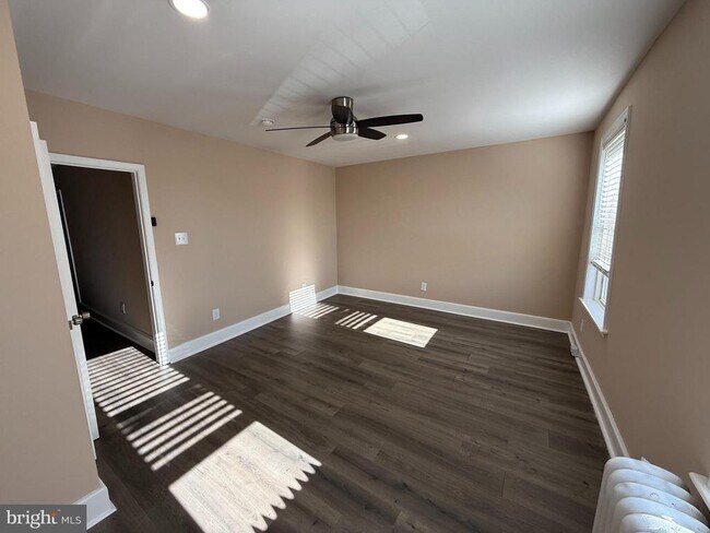 Photo - 2423 E Allegheny Ave