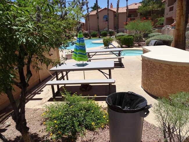 Photo - Great 1st Floor 2 Bed Condo Unidad B