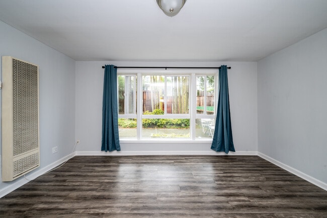 Photo - 1737 9th Ave Unit #E