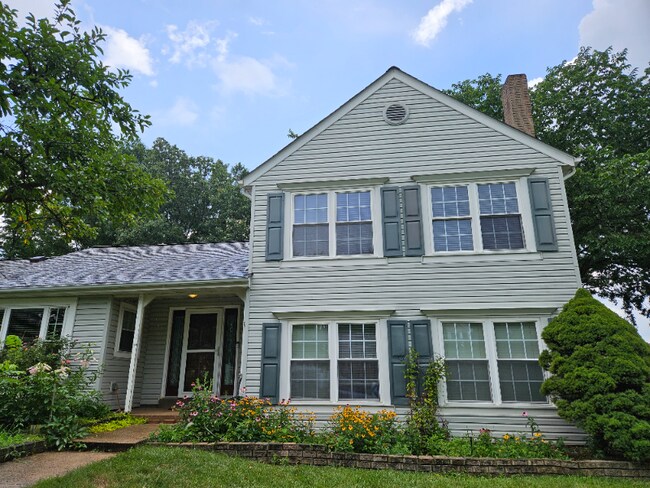 310 Silver Ridge Dr