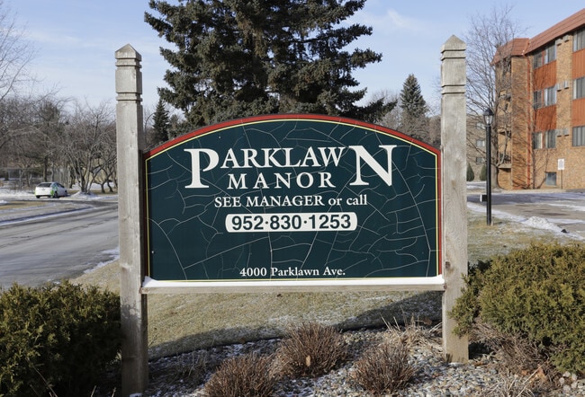 Photo - Parklawn Manor