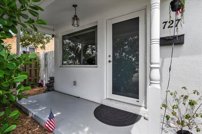 Photo - 727 Bunker Rd