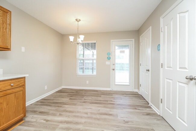 Photo - 2644 Dakota Way