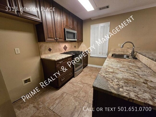 Photo - 3313 Henson Pl