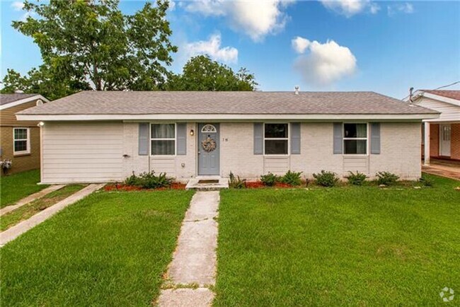 Building Photo - Single Family Home in Violet Ready For Occ...