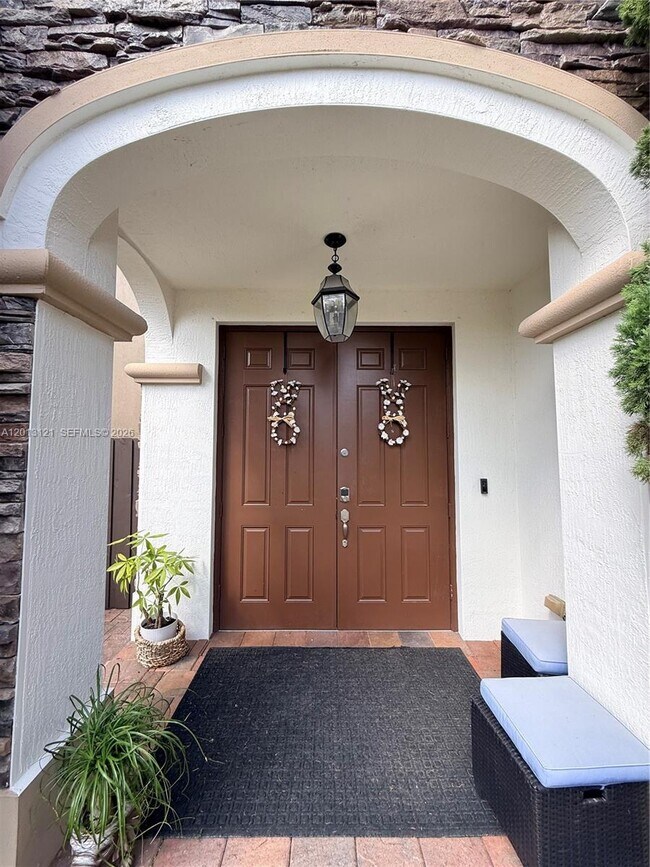 8640 NW 101st Pl