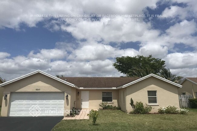 Building Photo - 9507 NW 52nd Manor Rental