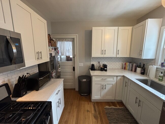 Building Photo - 1274 Jackson Ave Unit 1274 Jackson Ave