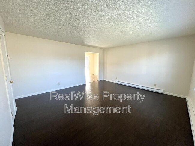 Photo - 213 NW 7th St