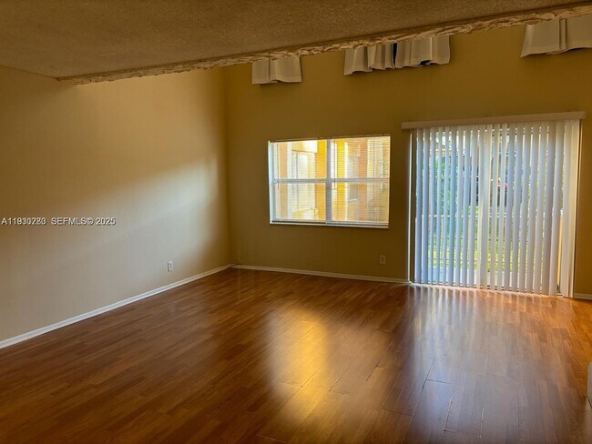 Photo - 18111 NW 68th Ave Unit H201