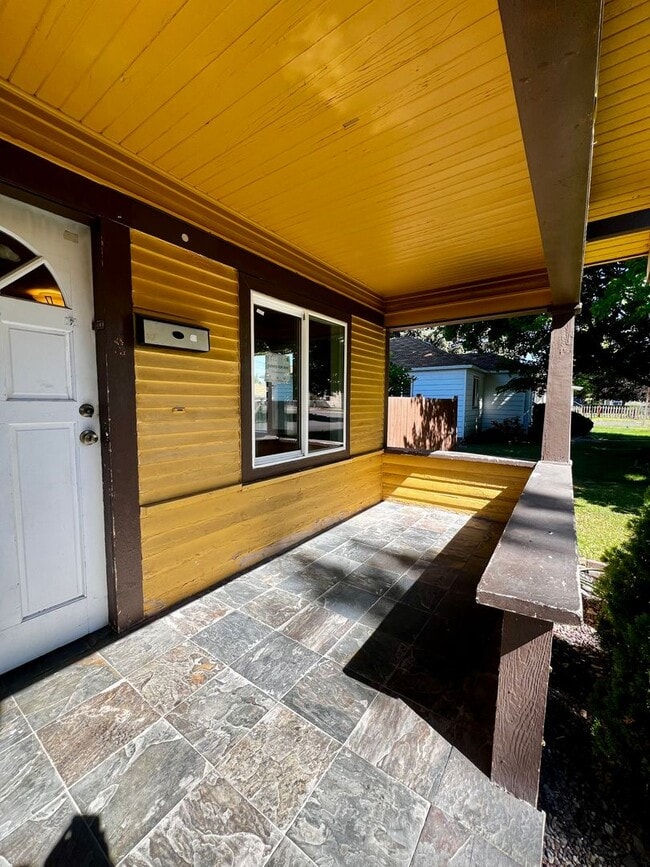 Photo - Non-Refundable & Security Deposit Total: $2500.00