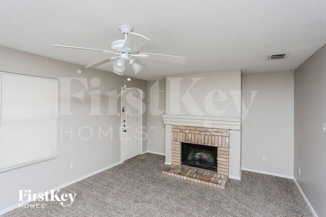 Photo - 8709 Saddle Ridge Cir