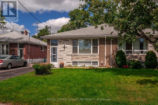 Photo - 92 Fortrose Crescent