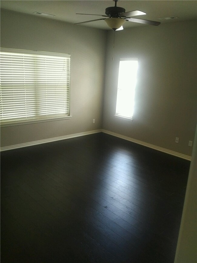 Photo - 1524 N Leverett Ave