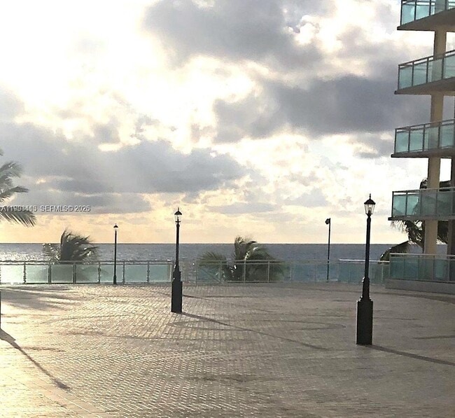 Photo - 3900 Galt Ocean Dr Unidad 111