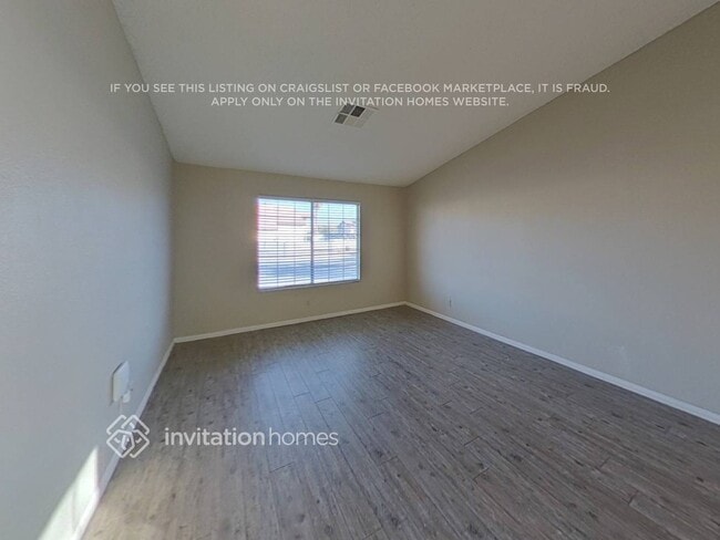 Photo - 111 Gainsway W Dr