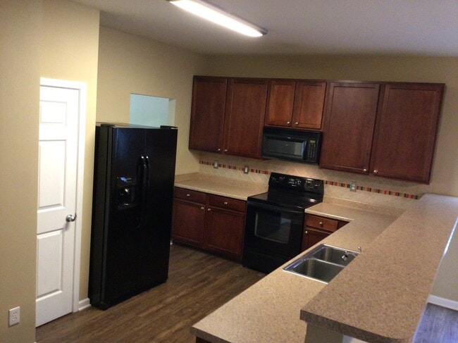 Photo - 1045 Brookgreen Ln