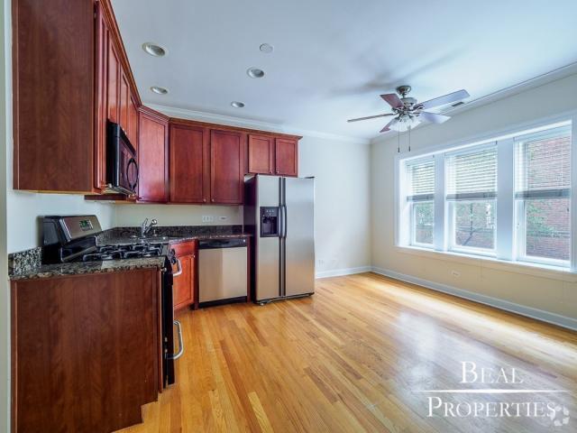 Building Photo - 1 bedroom in CHICAGO IL 60657 Unit W1 Rental