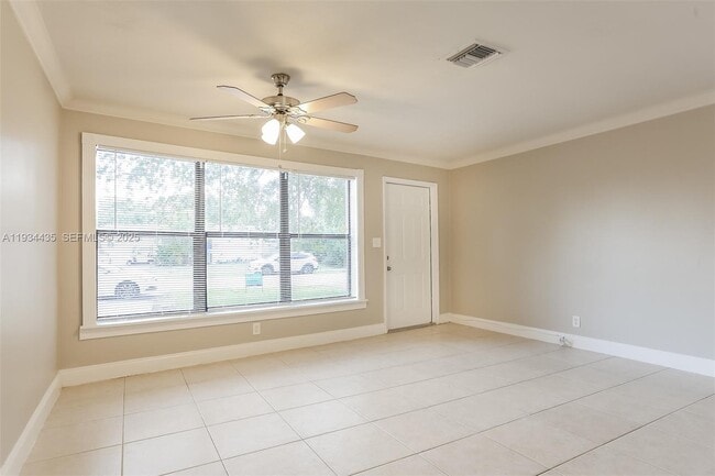 Photo - 2411 NE 10th Ave