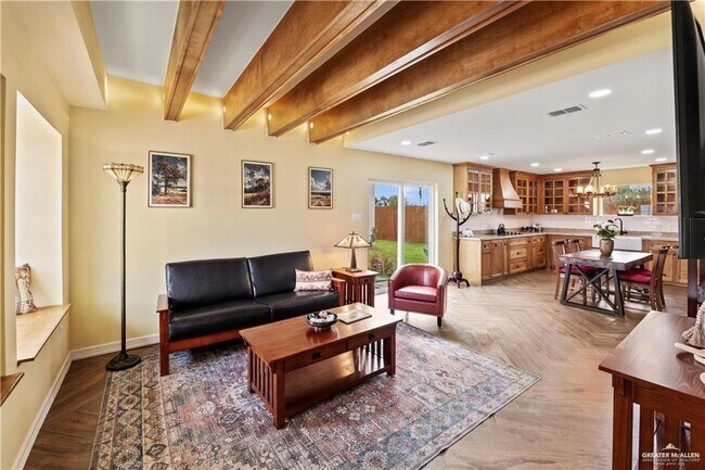 1408 Karen Dr