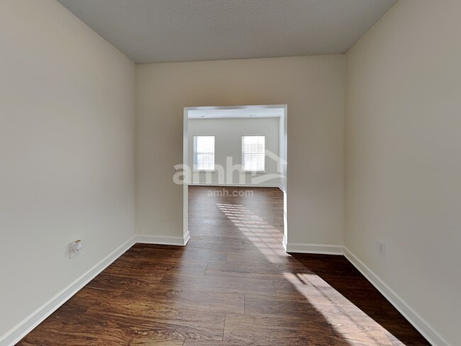 Photo - 6116 Firethorne Ln