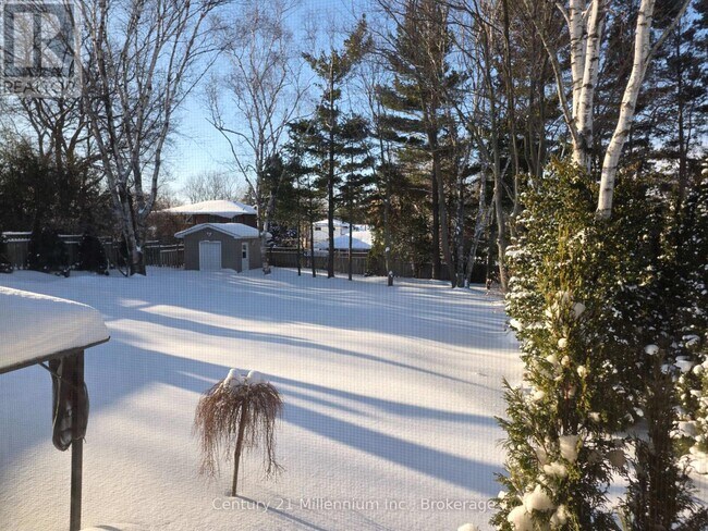 Photo - 398 Kingsway St Unit 2