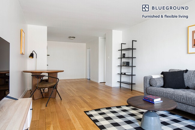 Photo - 145 4th Ave Unit FL14-ID605