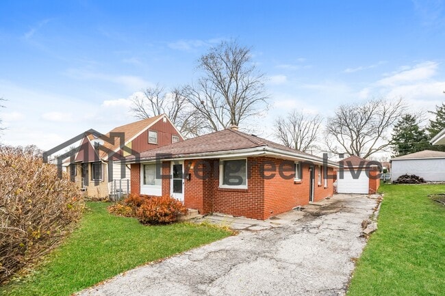 Photo - 4636 N 72nd St