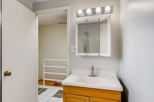 Photo - 1127 S Hanover St