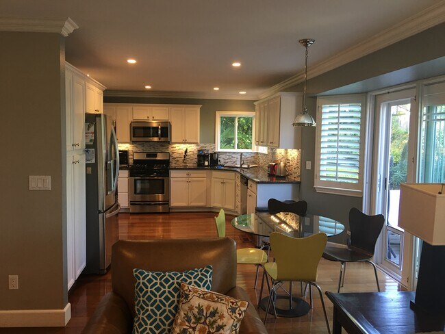 Photo - 5841 Charter Oaks Dr